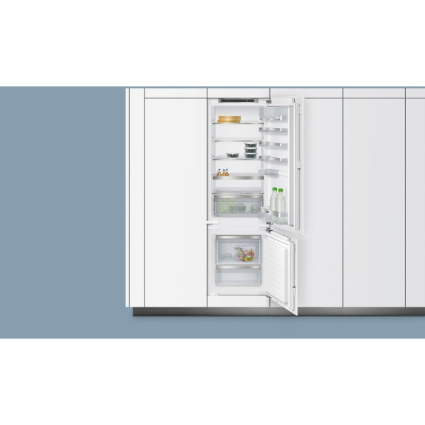 Встраиваемый холодильник Siemens KI87SAF30