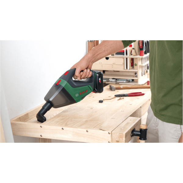 Пылесос Bosch UniversalVac 18 (06033B9102)